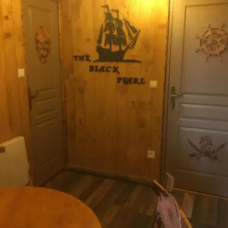 Du Vieux Bourg Apartman *