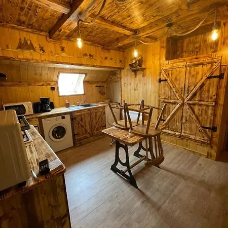 Du Vieux Bourg Appartamento