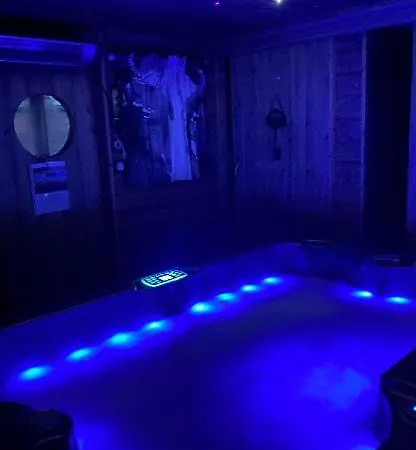 Du Vieux Bourg Appartamento