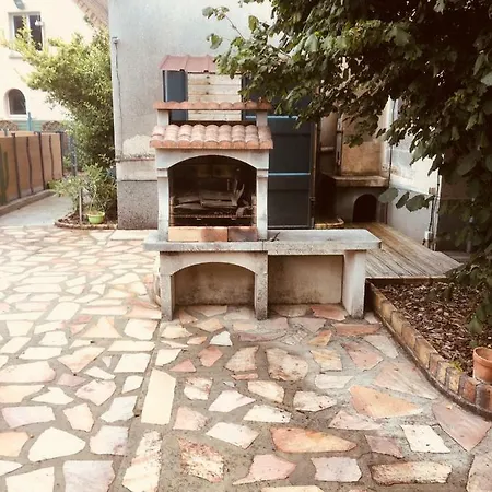 Du Vieux Bourg * Le Vieux Bourg (Cotes-d'Armor)