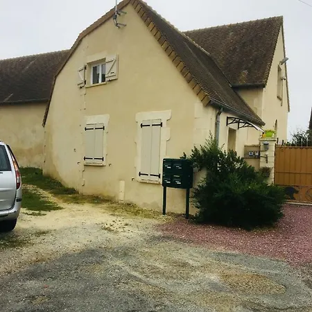 Du Vieux Bourg Апартаменты *