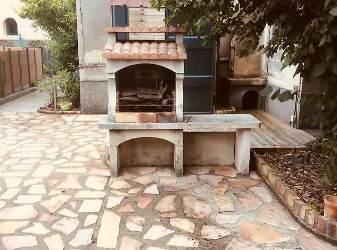 Du Vieux Bourg * Le Vieux Bourg (Cotes-d'Armor)