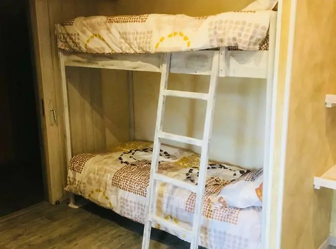 Du Vieux Bourg Apartment